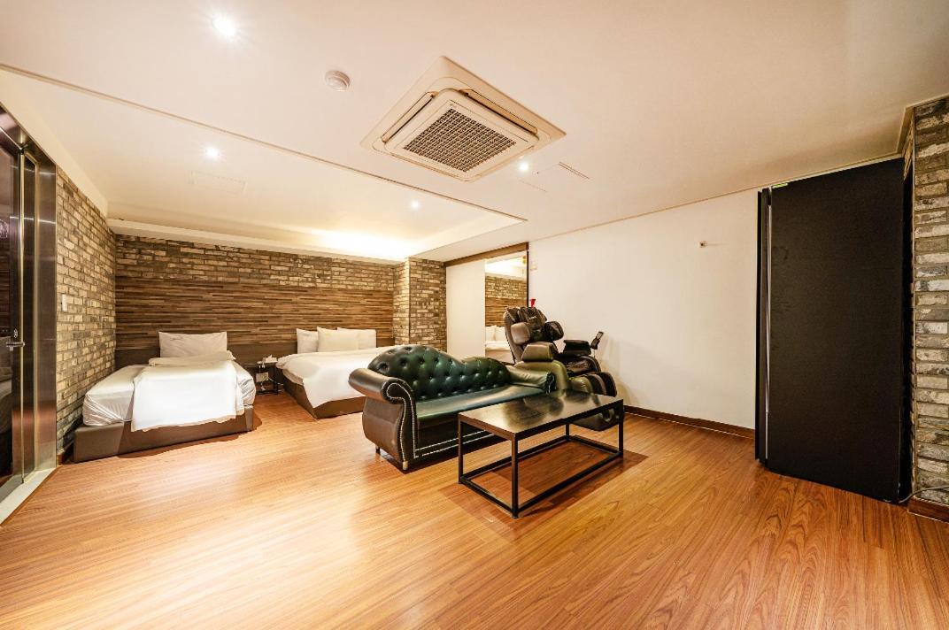 Regency Hotel Seongnam Extérieur photo