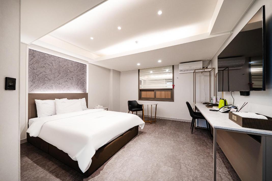 Regency Hotel Seongnam Extérieur photo