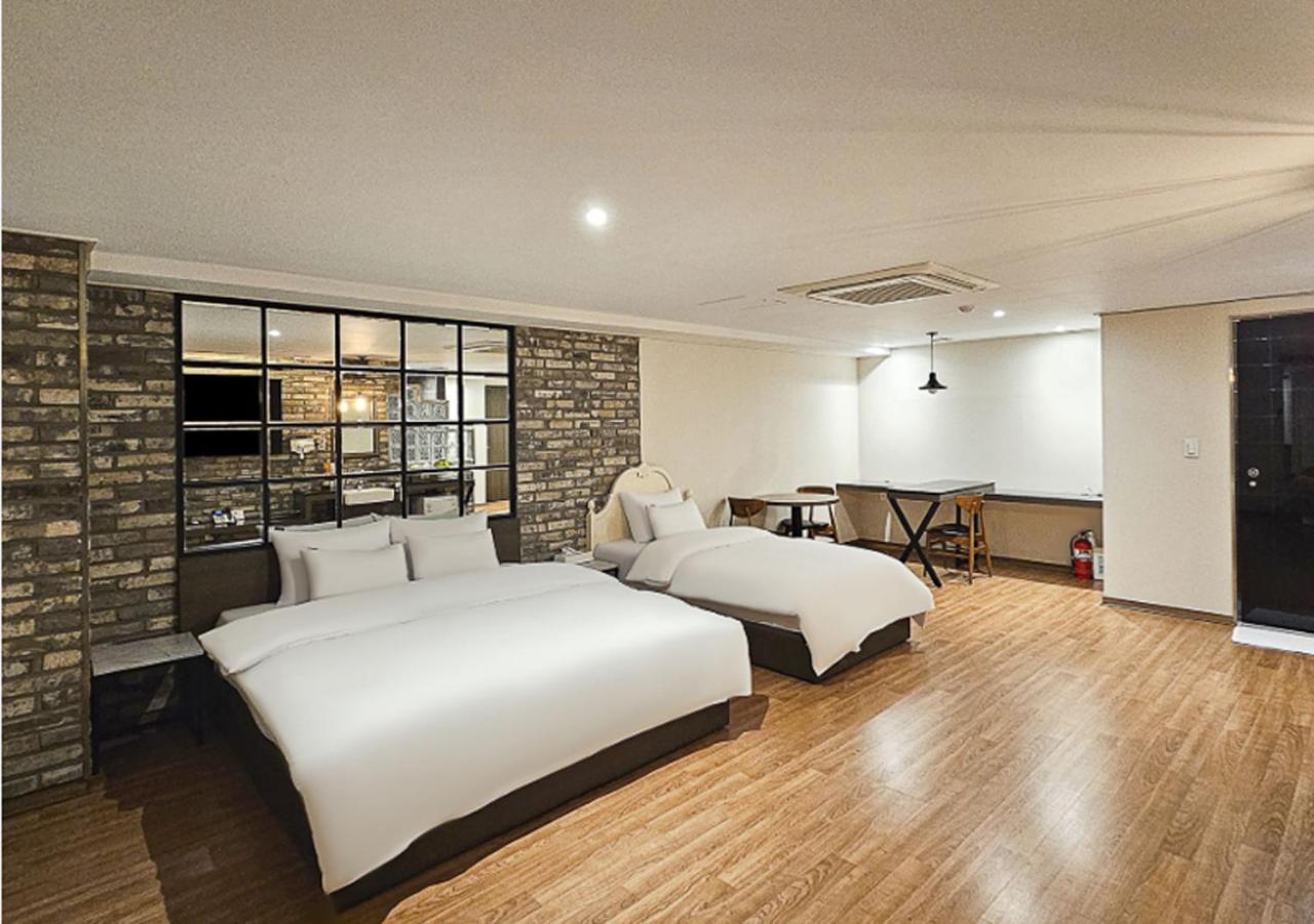 Regency Hotel Seongnam Extérieur photo