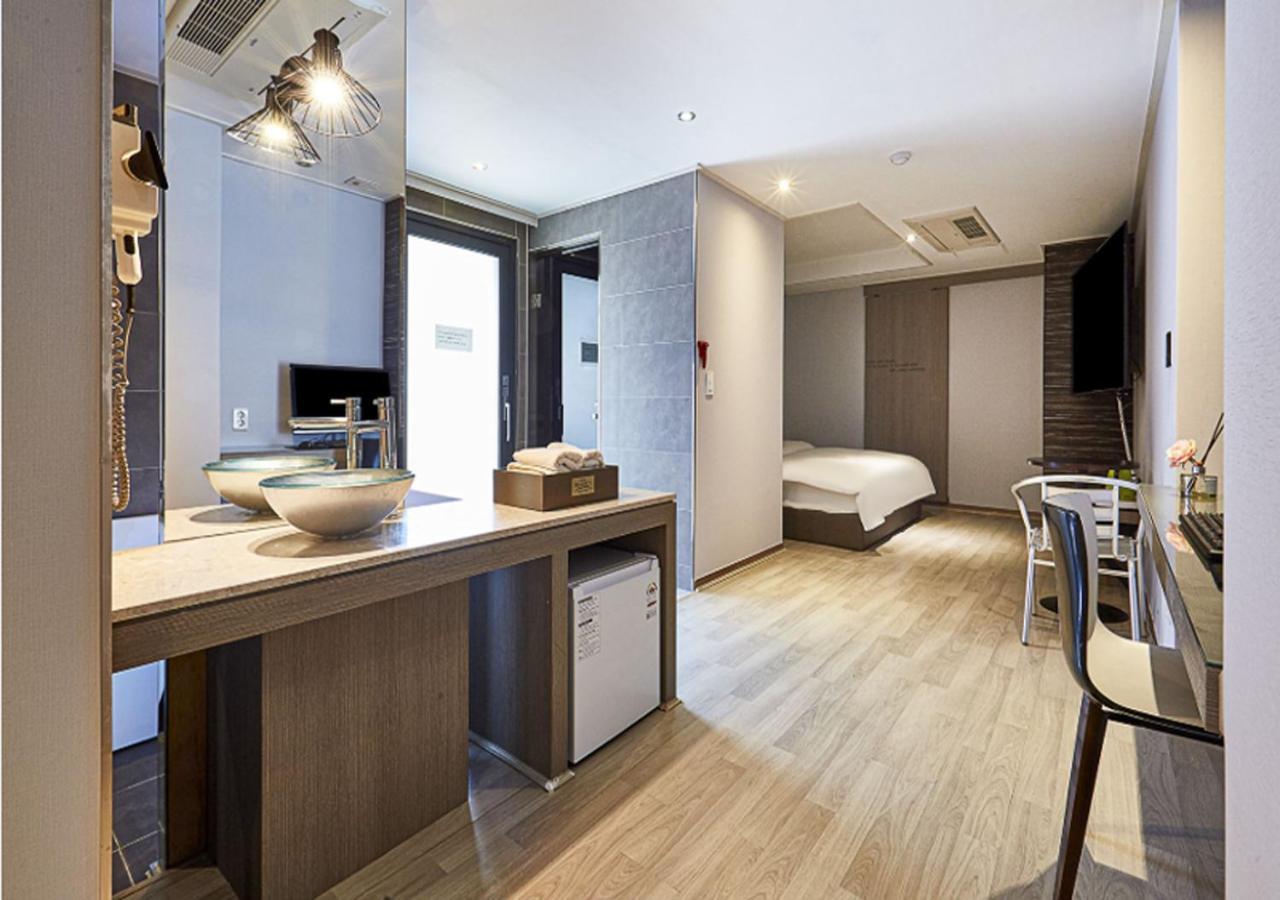Regency Hotel Seongnam Extérieur photo