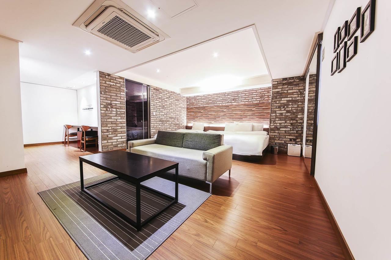 Regency Hotel Seongnam Extérieur photo