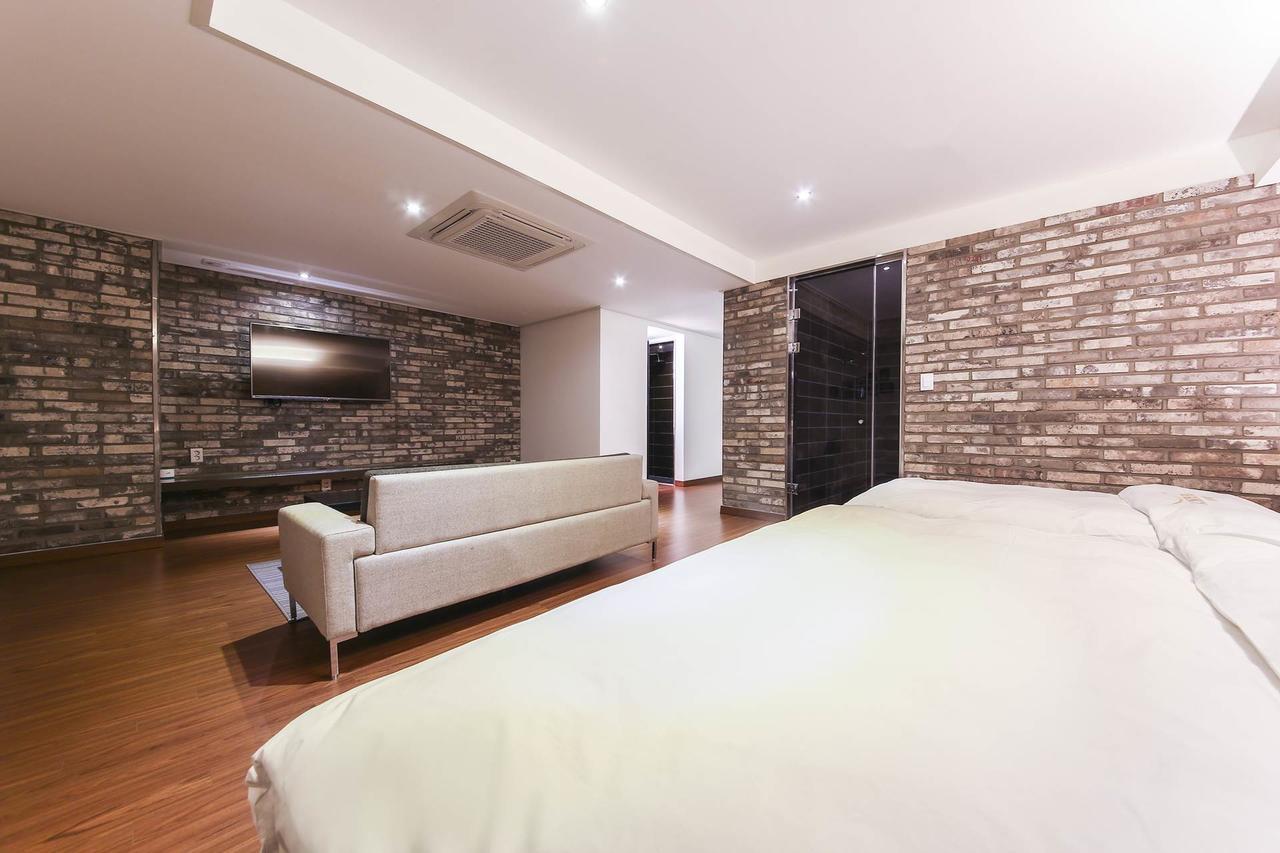 Regency Hotel Seongnam Extérieur photo