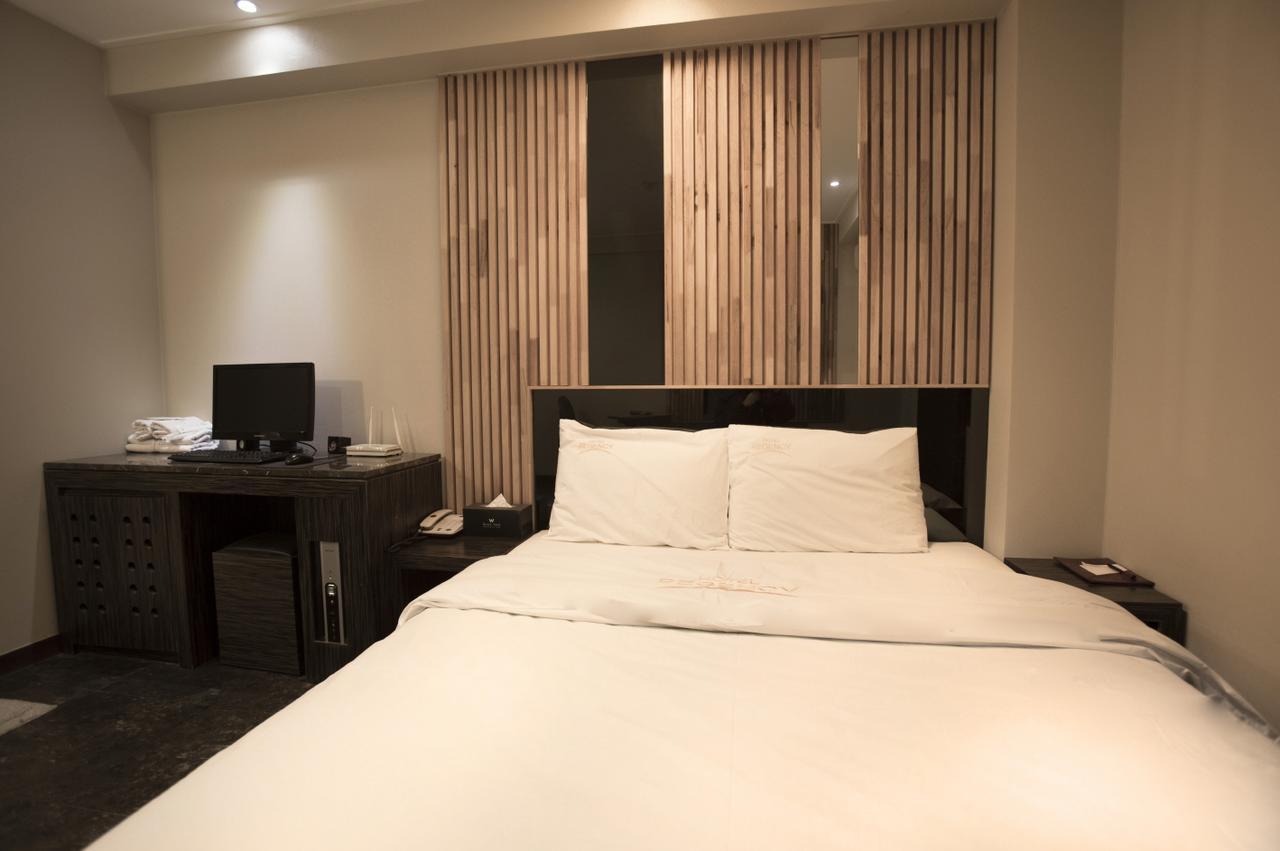 Regency Hotel Seongnam Extérieur photo